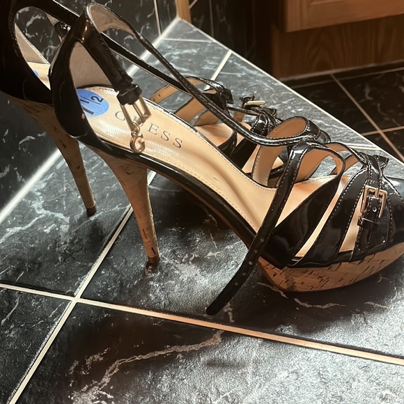 Guess heels size 7.5 - Picture 3 of 5